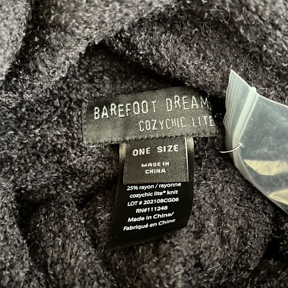 BAREFOOT DREAMS COZYCHIC LITE WIDE RIB TRAVEL WRAP, ONE SIZE. 0262 - Picture 7 of 8